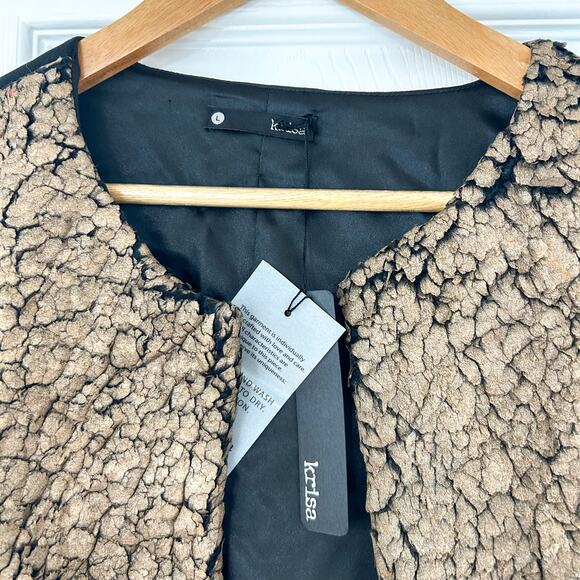 NWT Krisa Revolve Gold & Black Textured Open Front Jacket Size Large - Picture 2 of 4